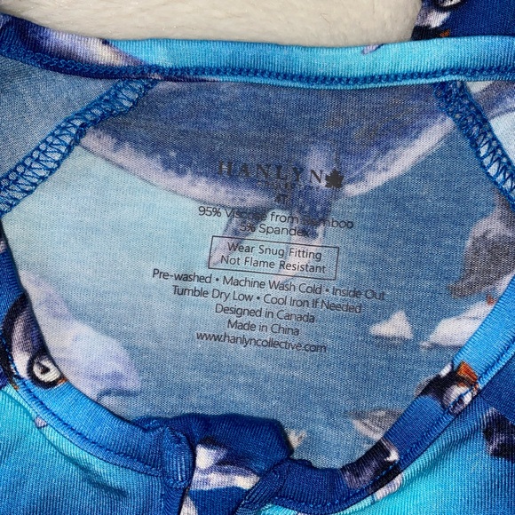 🐋NWT Hanlyn Collective Whale Zippy🐋 - Picture 5 of 8